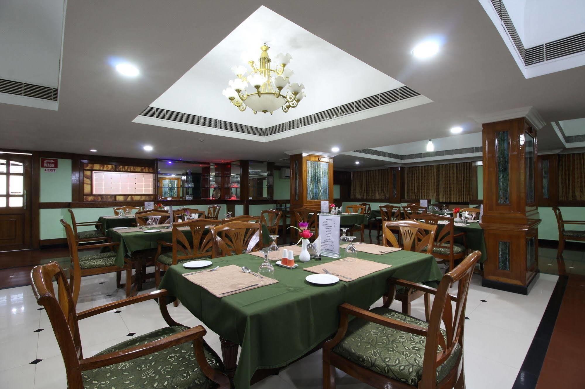 Mayura Residency Guruvāyūr Kültér fotó